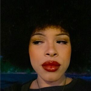 Meet your Posher, Lucy